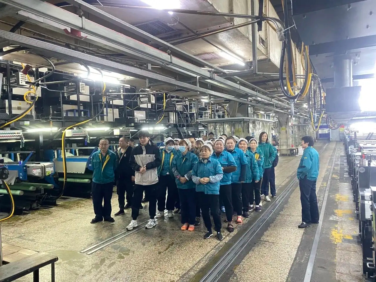 Поліэстэр Чанша праводзіць вучэнні па экстранай эвакуацыі